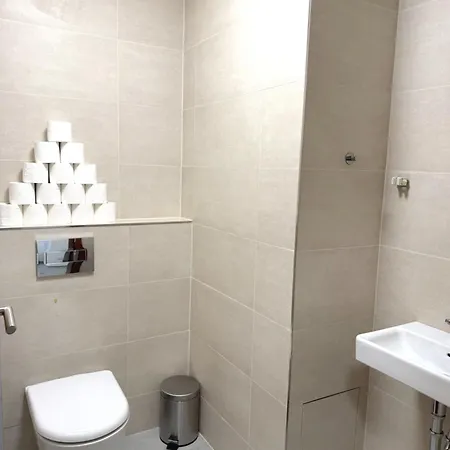 Waltr One Bedroom Апартаменты *